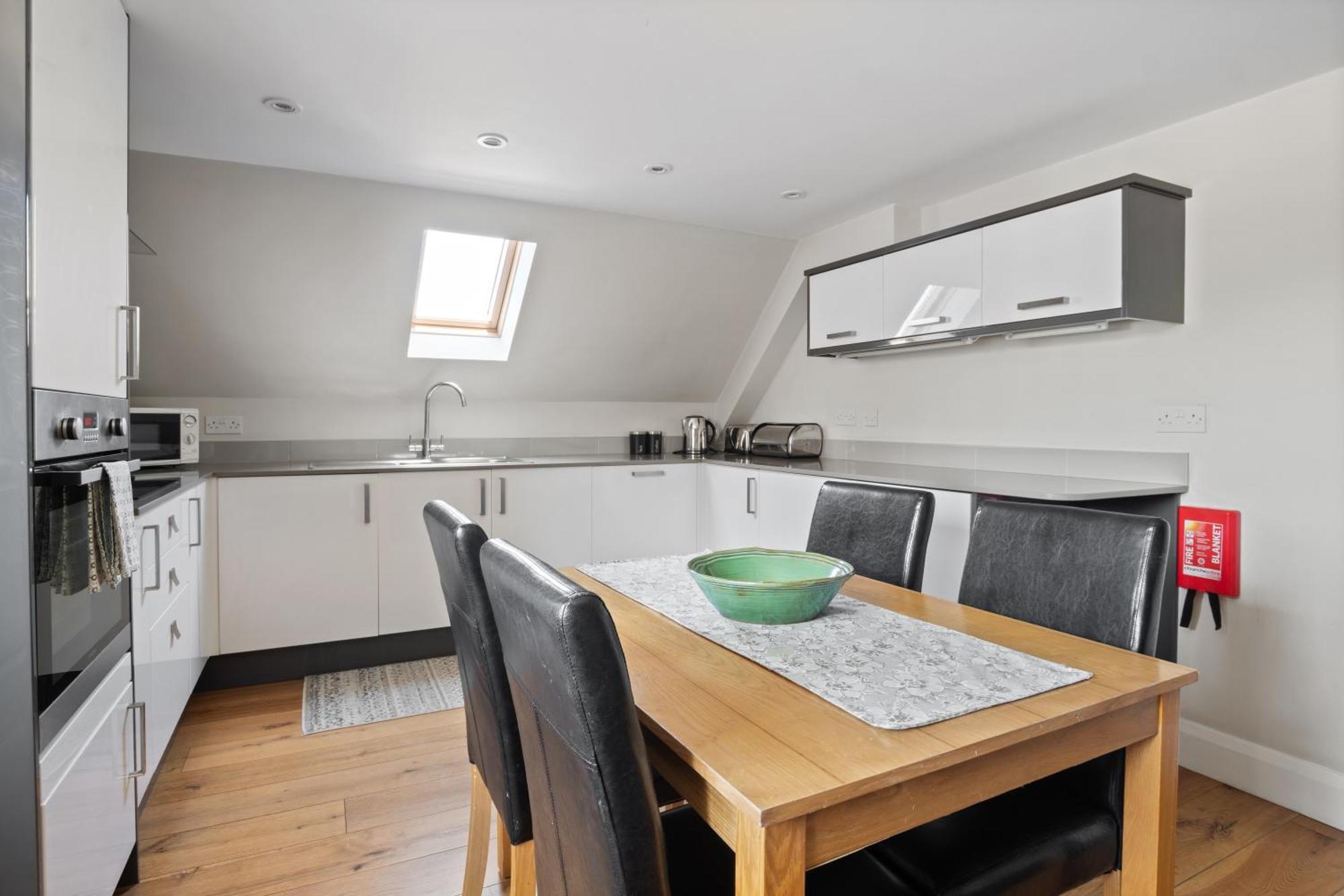 Cosy & Central Brockenhurst Flat, 2Br Exterior foto
